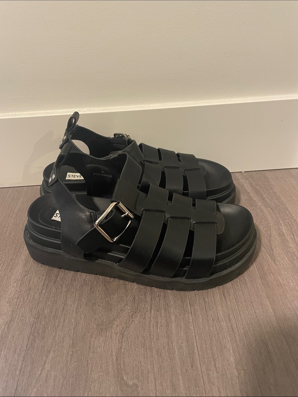 Steve Madden Sandals